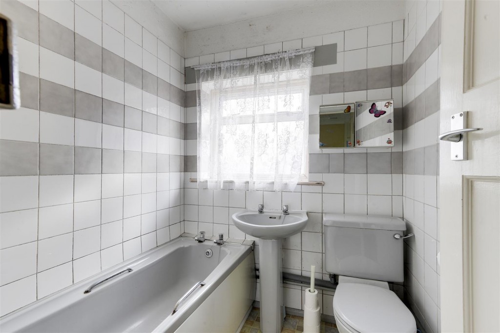 Southfield Road, Aspley, Nottinghamshire, NG8 3PL