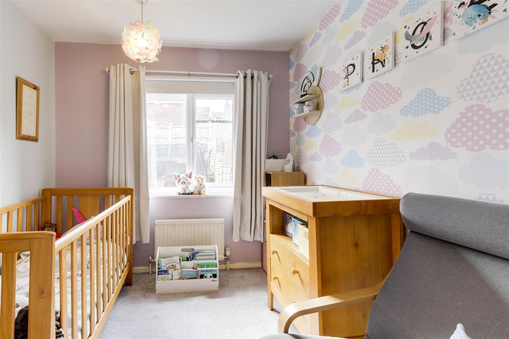 Wollaton Avenue, Gedling, Nottinghamshire, NG4 4HY