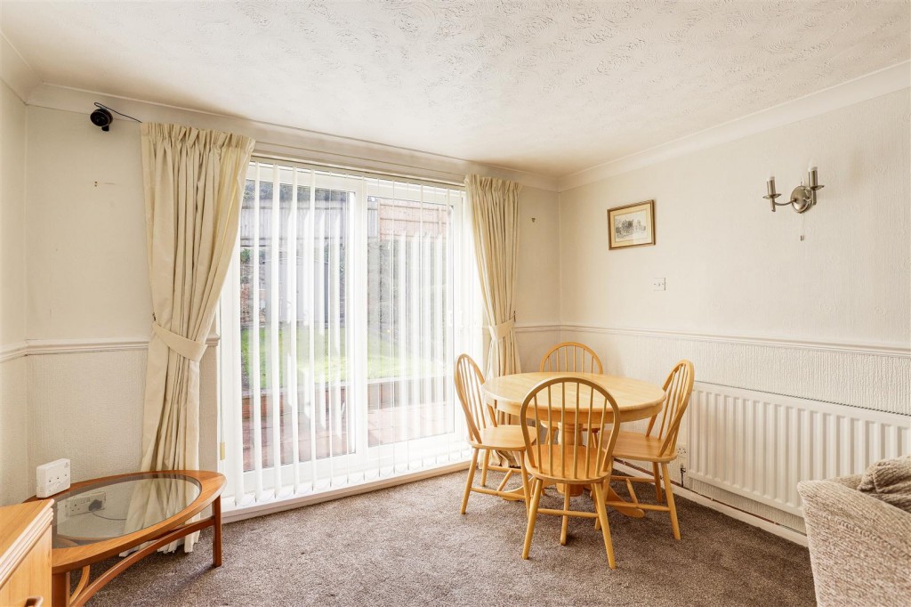 Queens Bower Road, Arnold, Nottinghamshire, NG5 5RB
