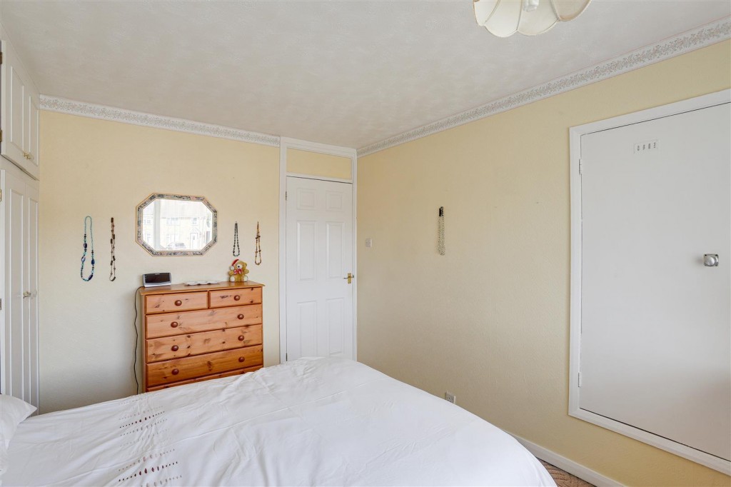 Queens Bower Road, Arnold, Nottinghamshire, NG5 5RB