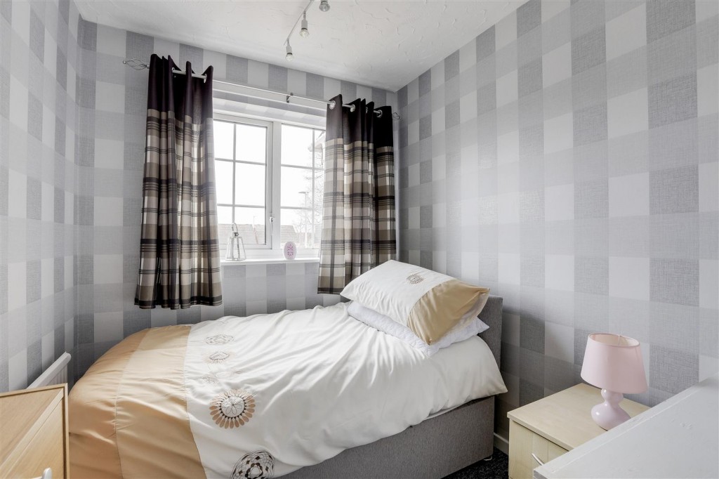 Lacey Avenue, Hucknall, Nottinghamshire, NG15 6BZ