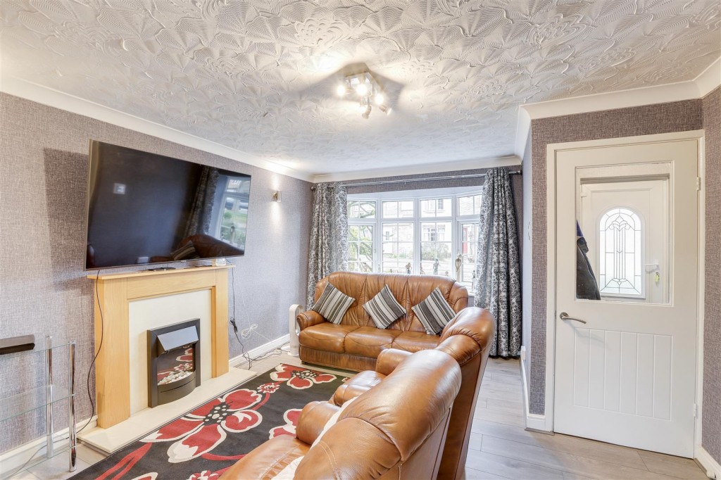 Lacey Avenue, Hucknall, Nottinghamshire, NG15 6BZ