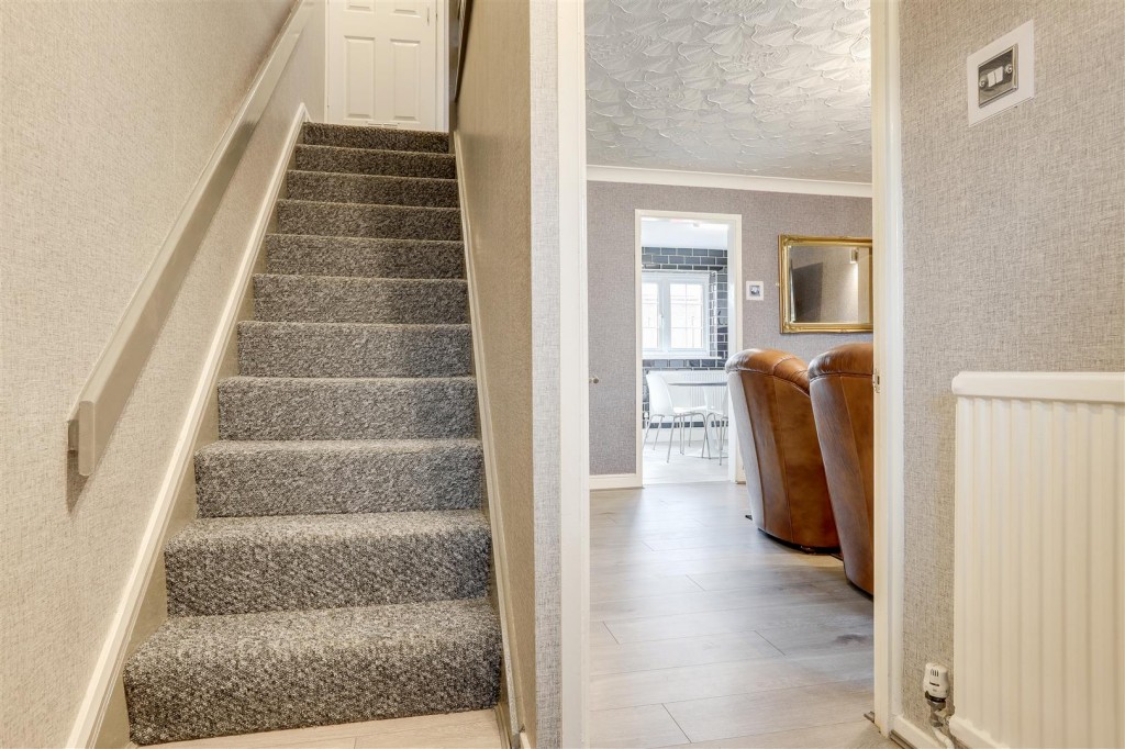 Lacey Avenue, Hucknall, Nottinghamshire, NG15 6BZ