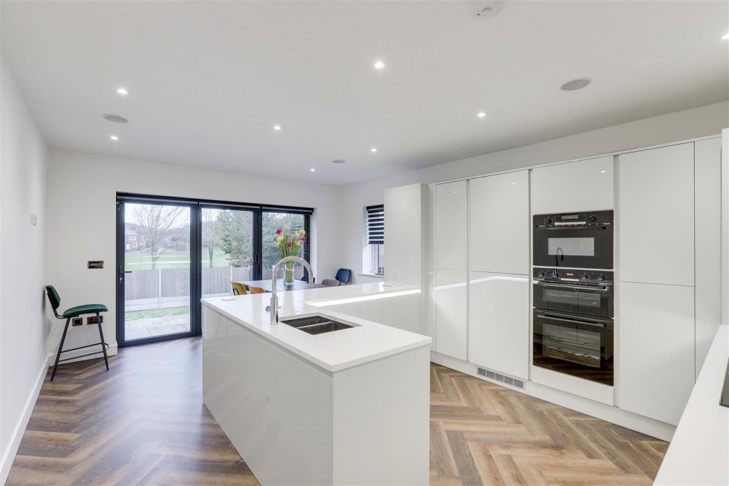 Wadsworth Road, Stapleford, Nottinghamshire, NG9 8BD
