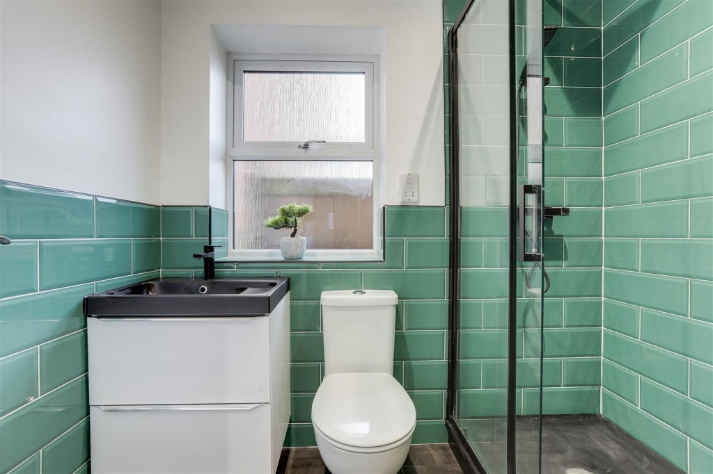 Wadsworth Road, Stapleford, Nottinghamshire, NG9 8BD