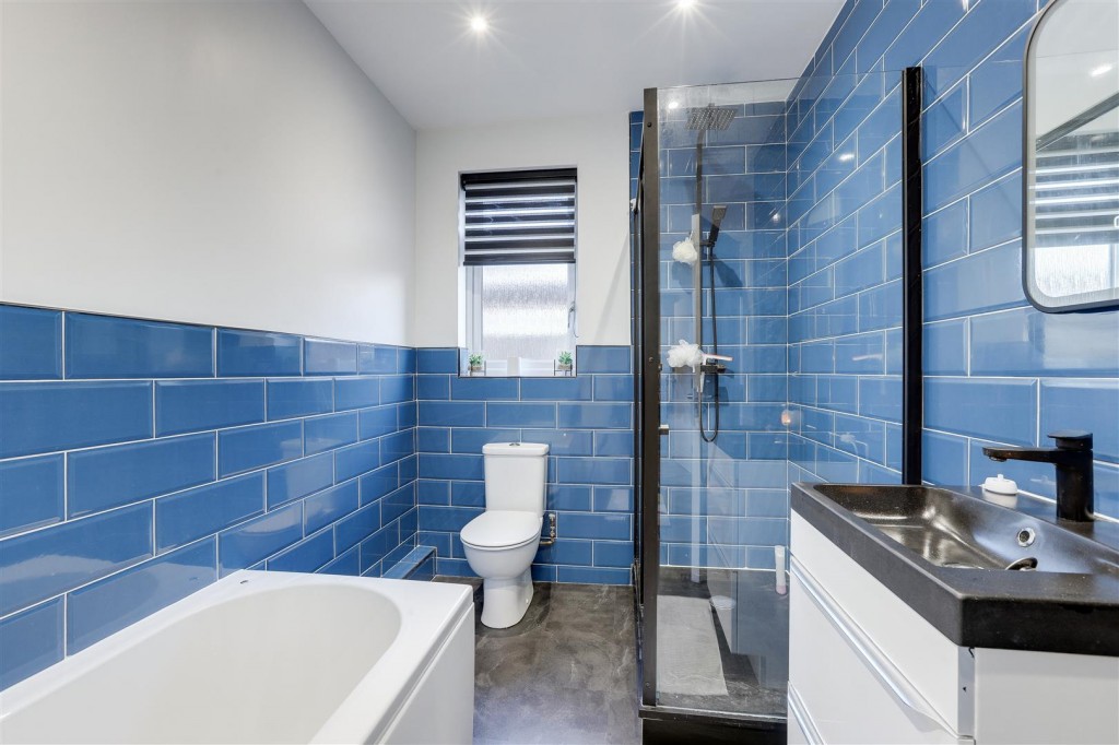 Wadsworth Road, Stapleford, Nottinghamshire, NG9 8BD