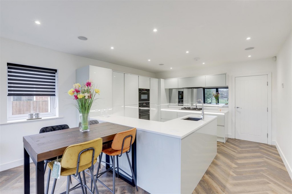 Wadsworth Road, Stapleford, Nottinghamshire, NG9 8BD
