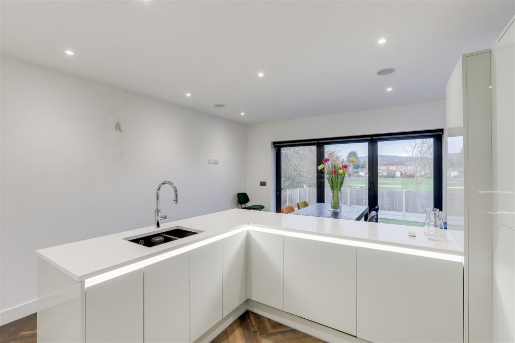 Wadsworth Road, Stapleford, Nottinghamshire, NG9 8BD