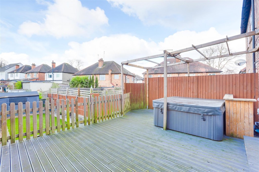 Breckhill Road, Woodthorpe, Nottinghamshire, NG5 4GP
