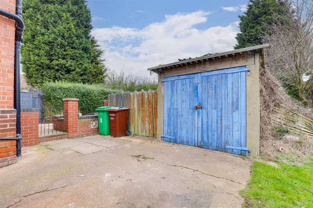 Ryton Square, Aspley, Nottinghamshire, NG8 5JH