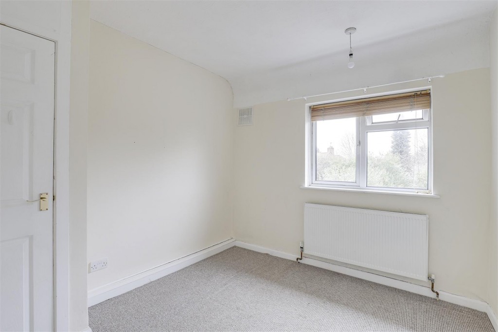 Ryton Square, Aspley, Nottinghamshire, NG8 5JH