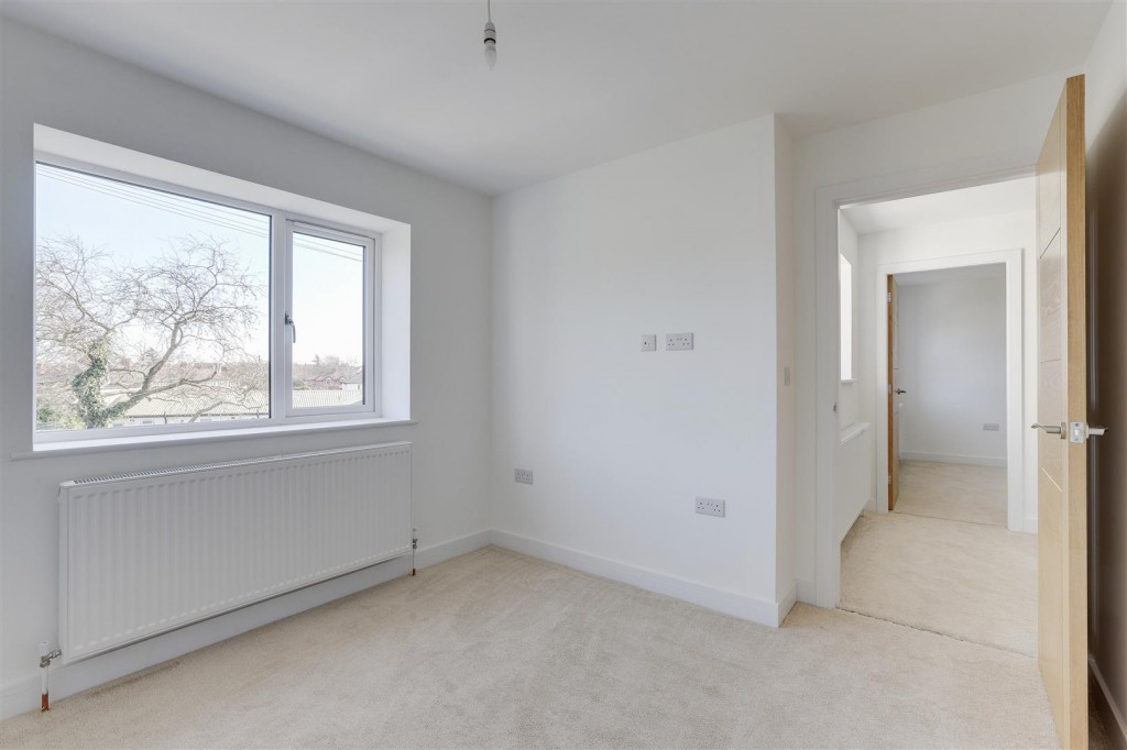West End, Beeston, Nottinghamshire, NG9 1GL
