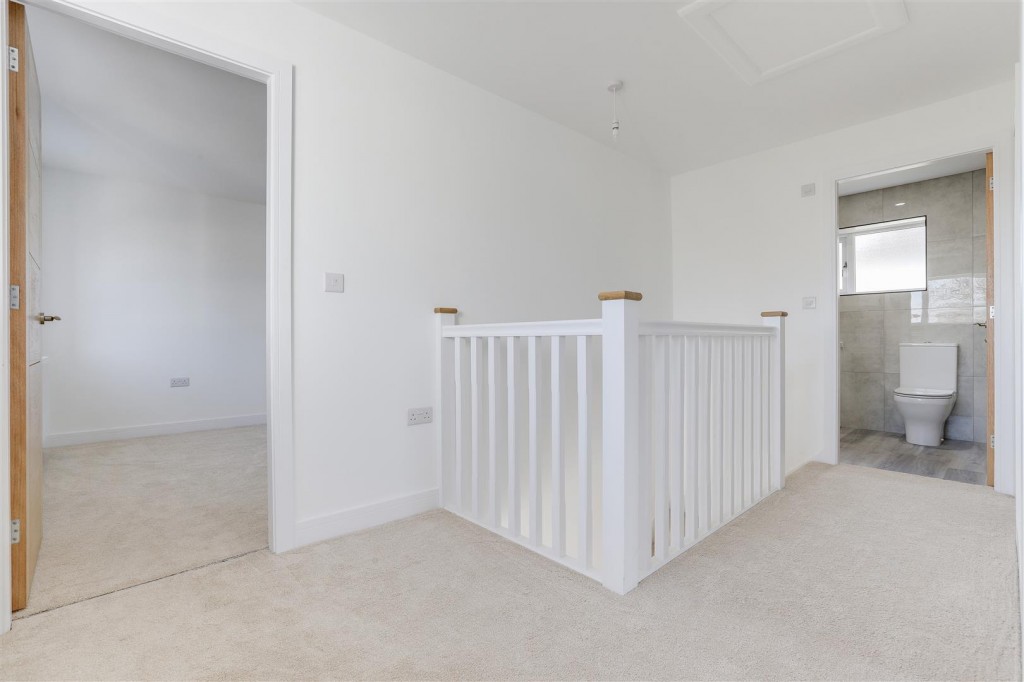 West End, Beeston, Nottinghamshire, NG9 1GL