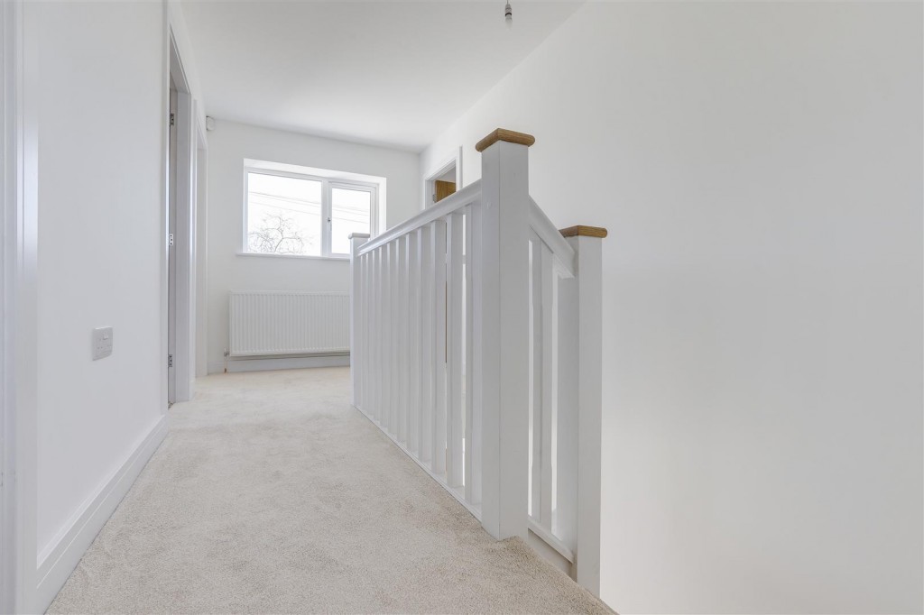 West End, Beeston, Nottinghamshire, NG9 1GL