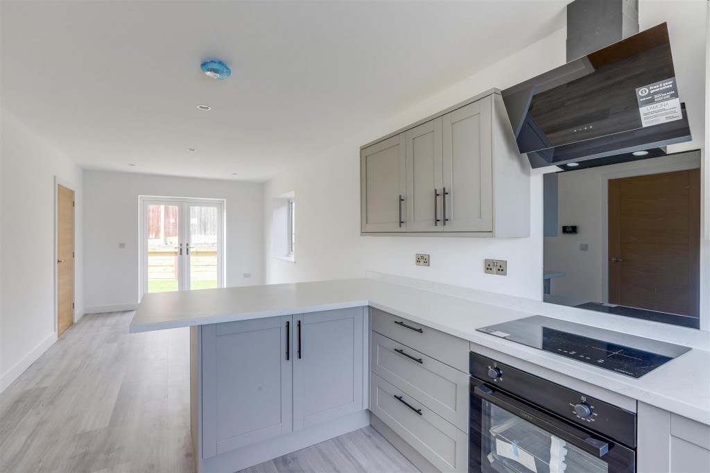 West End, Beeston, Nottinghamshire, NG9 1GL