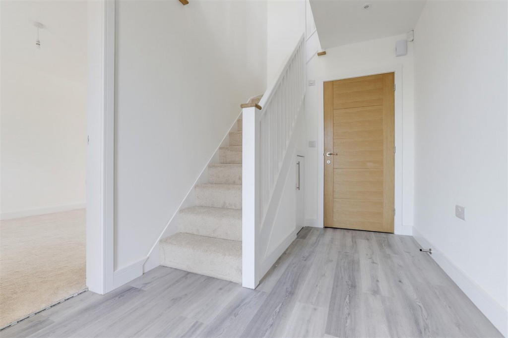 West End, Beeston, Nottinghamshire, NG9 1GL