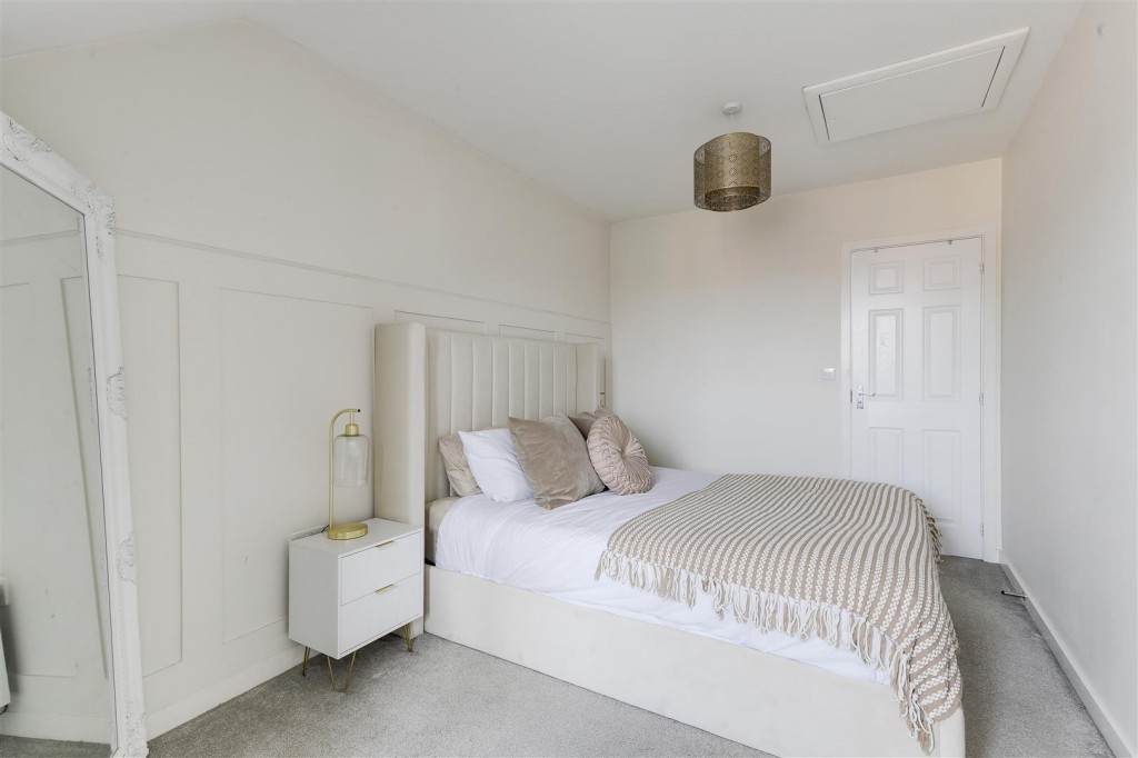 Mustang Close, Hucknall, Nottinghamshire, NG15 6WT