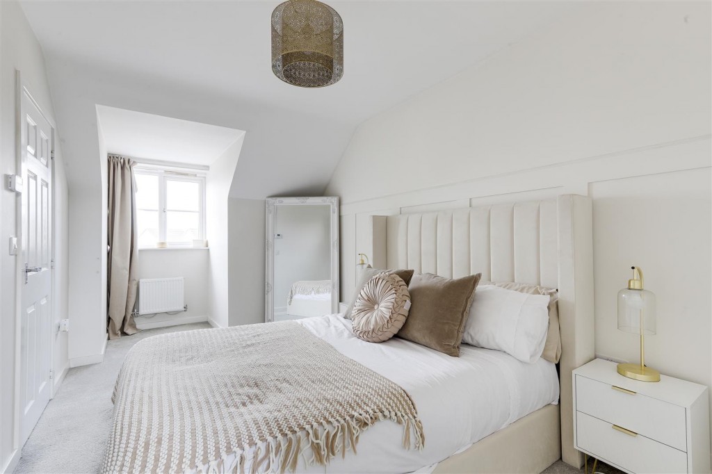 Mustang Close, Hucknall, Nottinghamshire, NG15 6WT