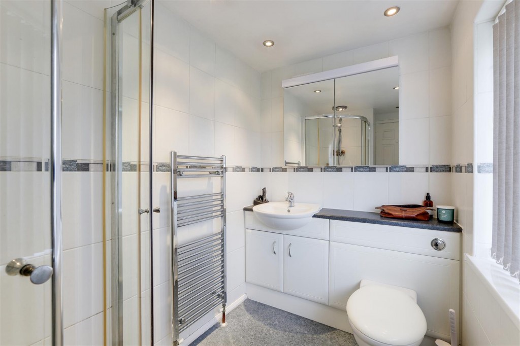 Huntingdon Way, Toton, Nottinghamshire, NG9 6HZ