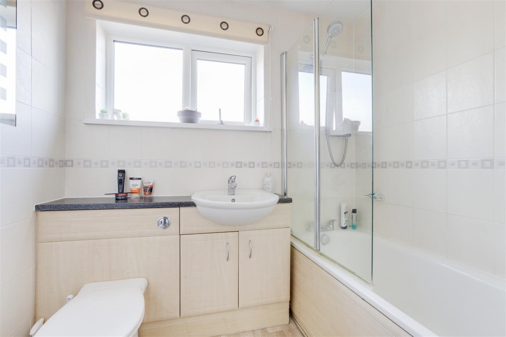 Huntingdon Way, Toton, Nottinghamshire, NG9 6HZ