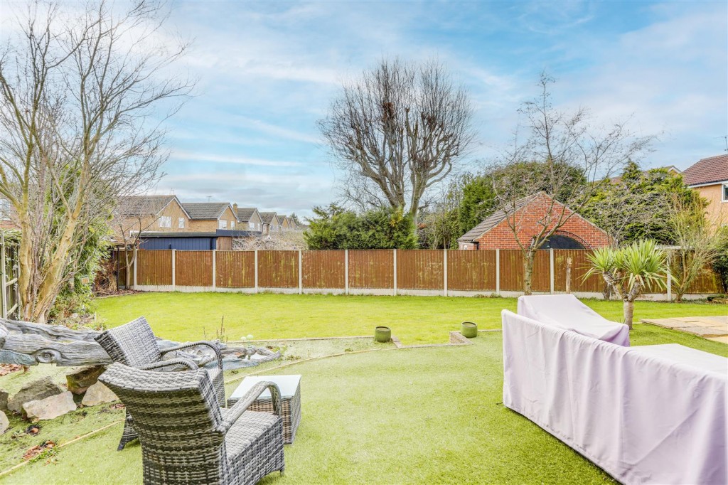 Huntingdon Way, Toton, Nottinghamshire, NG9 6HZ