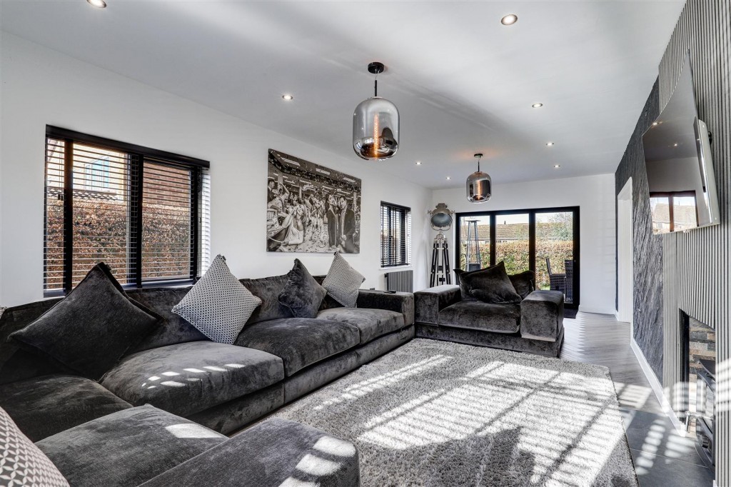 Middlebeck Avenue, Arnold, Nottinghamshire, NG5 8AN