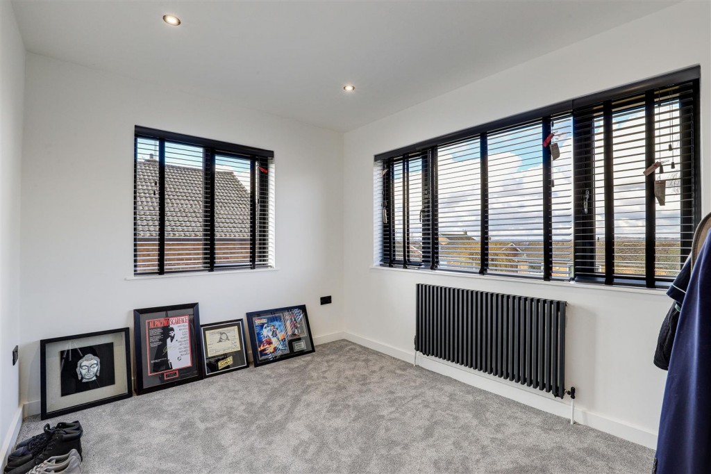 Middlebeck Avenue, Arnold, Nottinghamshire, NG5 8AN