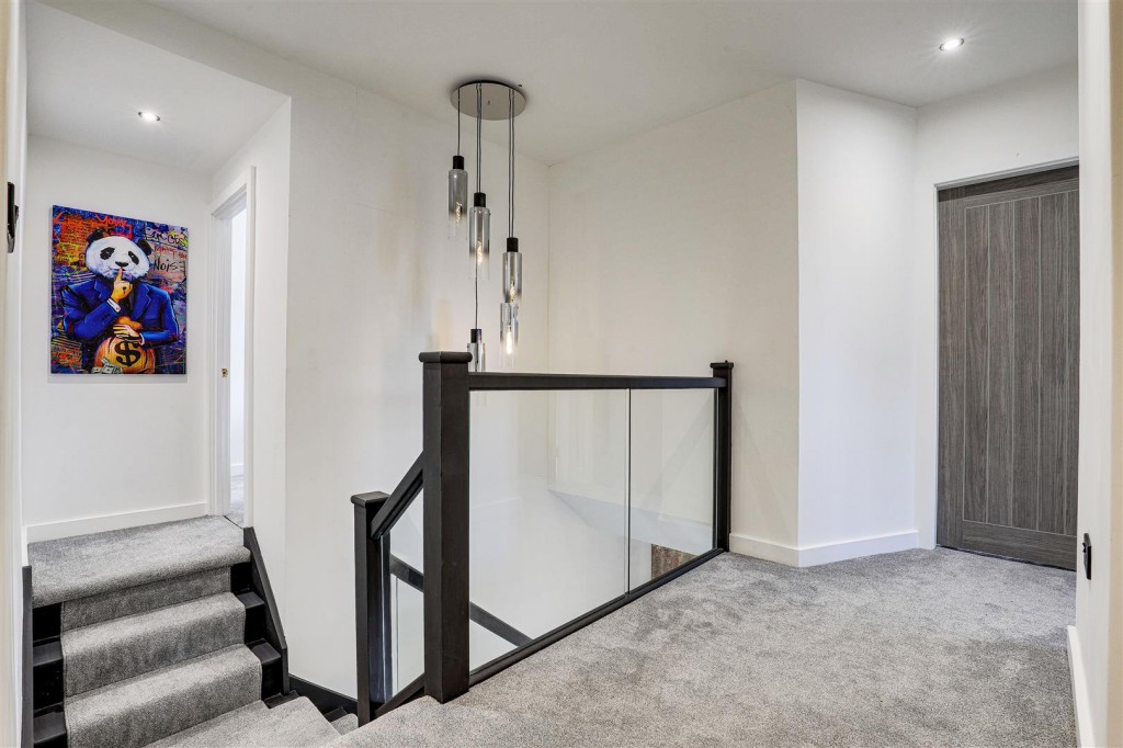 Middlebeck Avenue, Arnold, Nottinghamshire, NG5 8AN