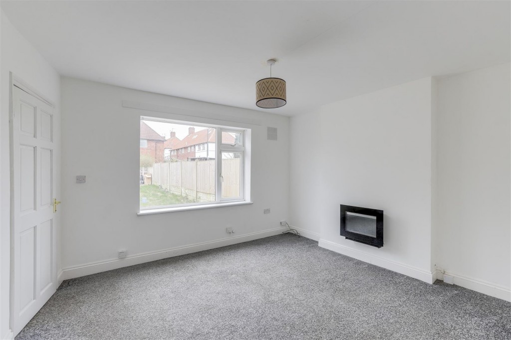 Romilay Close, Beeston, Nottinghamshire, NG9 2ST