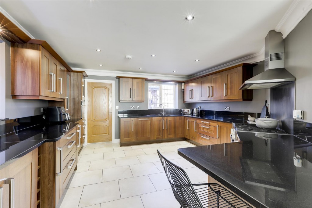Ramsey Drive, Arnold, Nottinghamshire, NG5 6SD