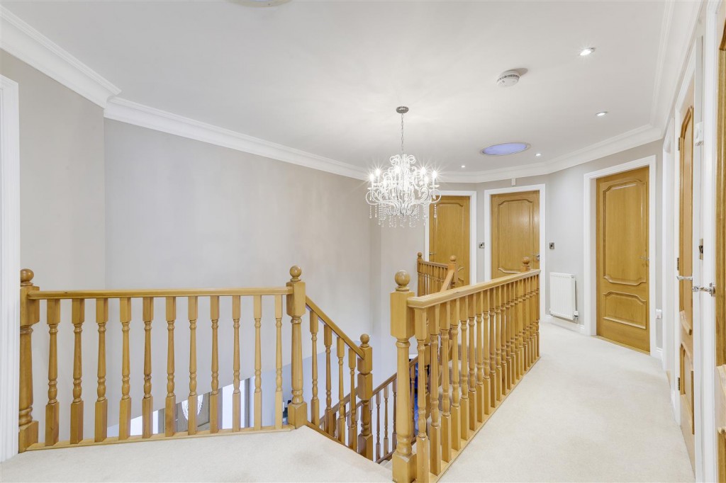 Ramsey Drive, Arnold, Nottinghamshire, NG5 6SD