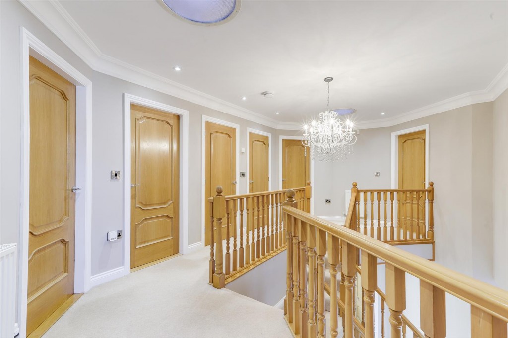 Ramsey Drive, Arnold, Nottinghamshire, NG5 6SD
