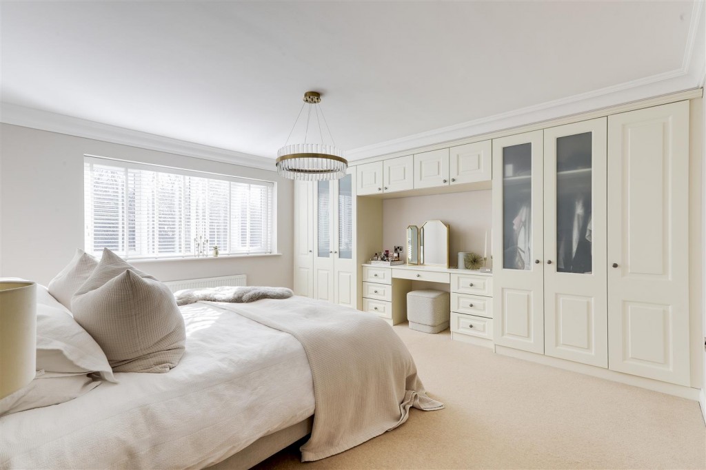 Ramsey Drive, Arnold, Nottinghamshire, NG5 6SD
