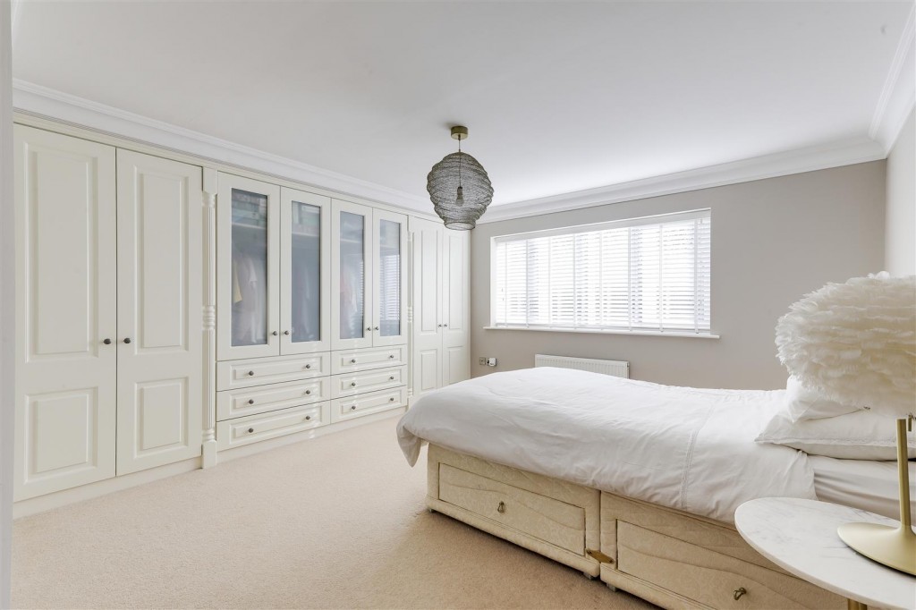 Ramsey Drive, Arnold, Nottinghamshire, NG5 6SD