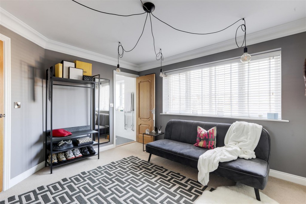 Ramsey Drive, Arnold, Nottinghamshire, NG5 6SD