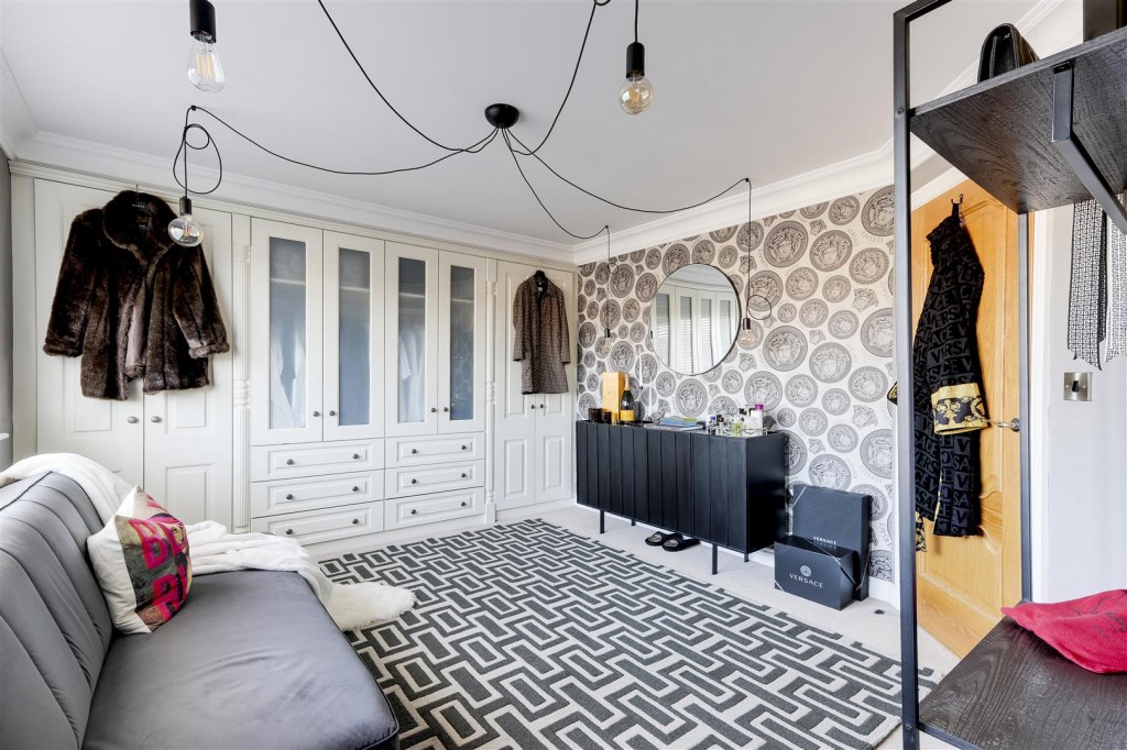 Ramsey Drive, Arnold, Nottinghamshire, NG5 6SD