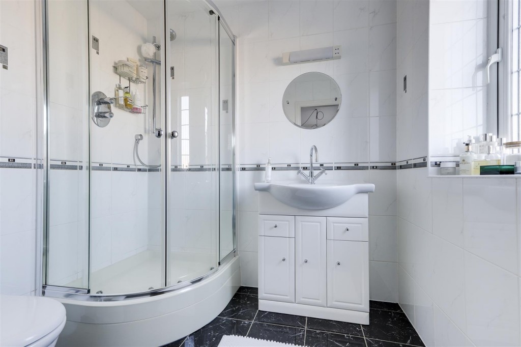 Ramsey Drive, Arnold, Nottinghamshire, NG5 6SD