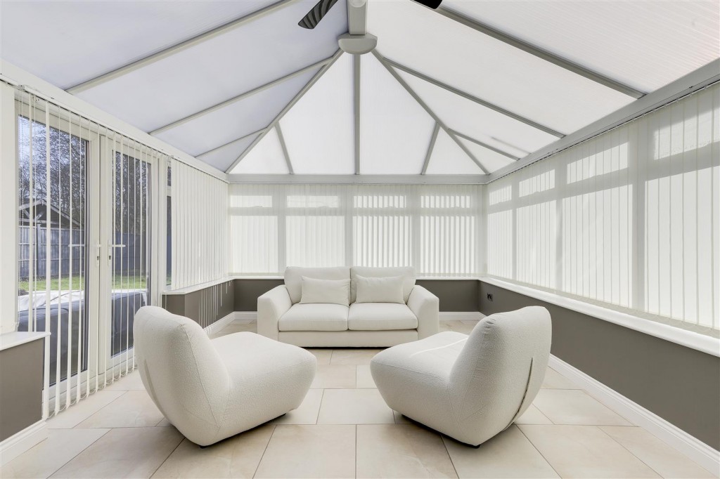 Ramsey Drive, Arnold, Nottinghamshire, NG5 6SD