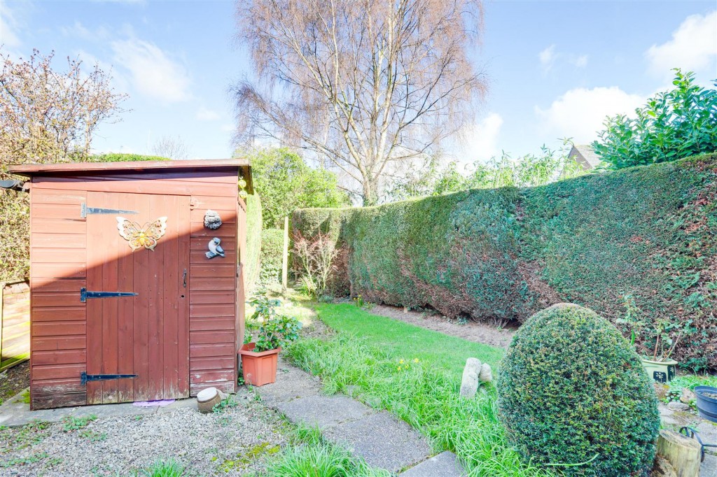 Carnarvon Drive, Burton Joyce, Nottinghamshire, NG14 5ER