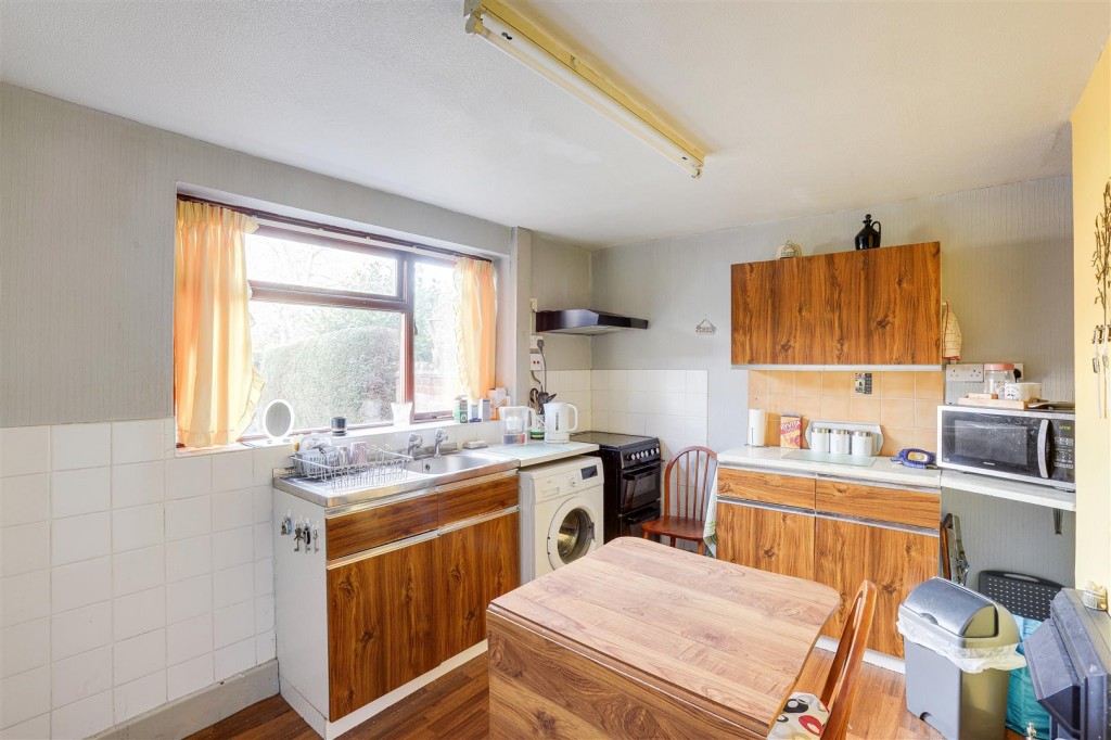Carnarvon Drive, Burton Joyce, Nottinghamshire, NG14 5ER