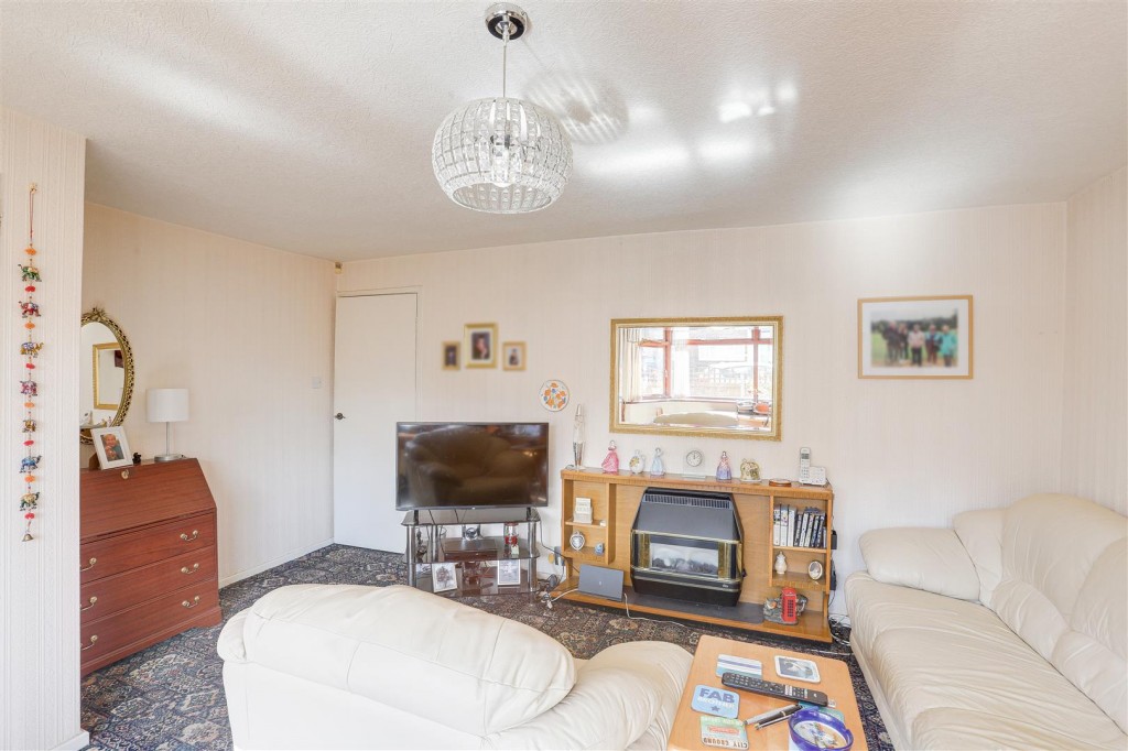 Carnarvon Drive, Burton Joyce, Nottinghamshire, NG14 5ER