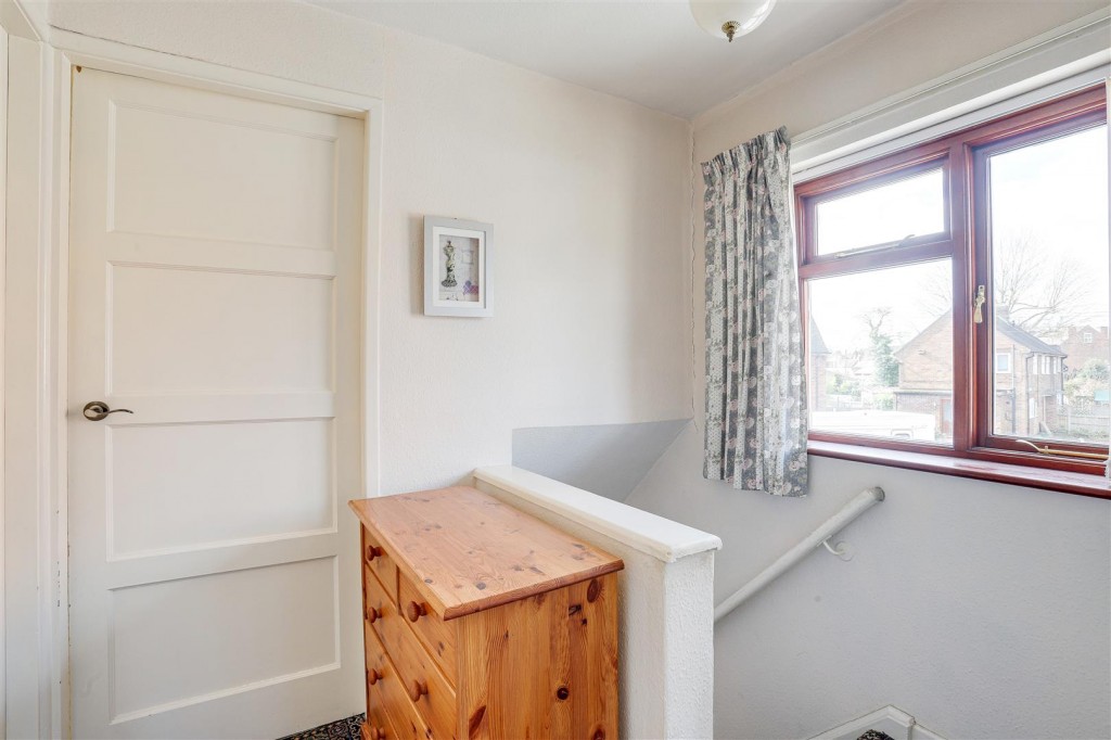 Carnarvon Drive, Burton Joyce, Nottinghamshire, NG14 5ER