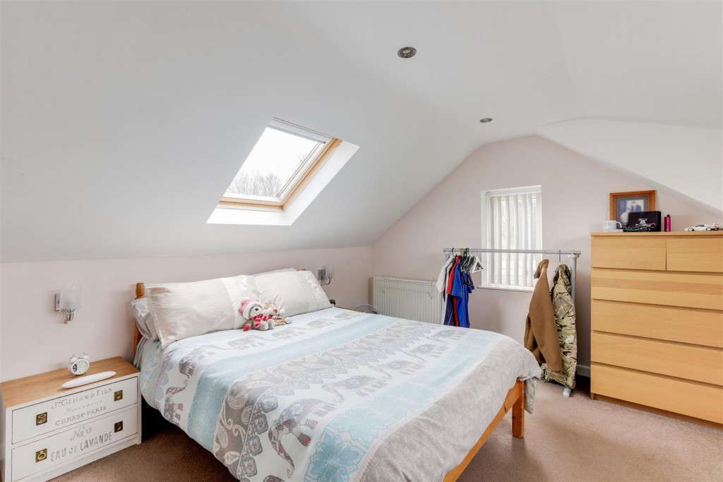 Abbey Close, Hucknall, Nottinghamshire, NG15 6PJ