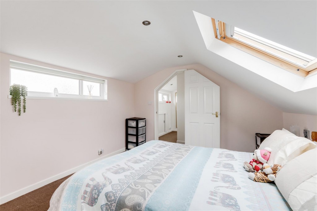Abbey Close, Hucknall, Nottinghamshire, NG15 6PJ