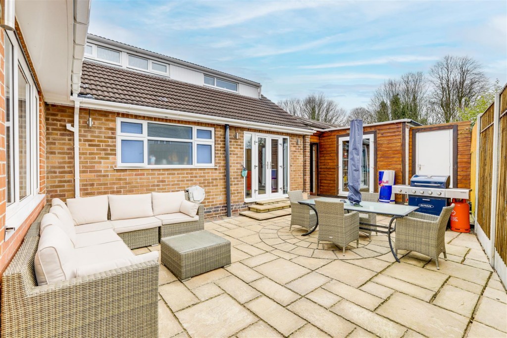 Abbey Close, Hucknall, Nottinghamshire, NG15 6PJ