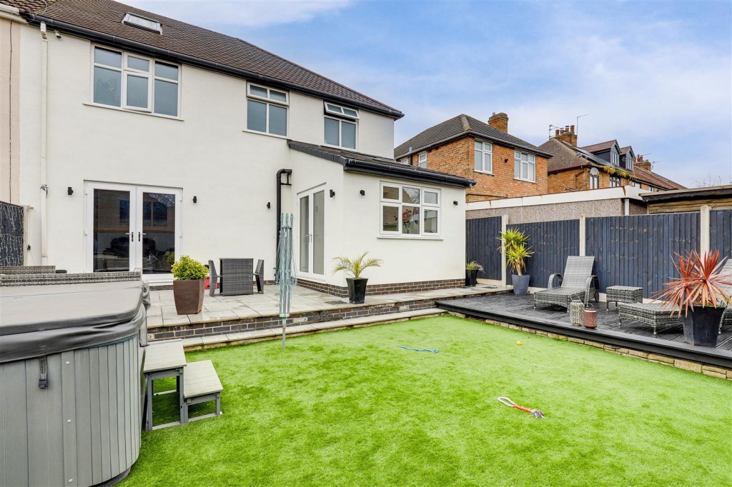 Marshall Hill Drive, Mapperley, Nottinghamshire, NG3 6FY