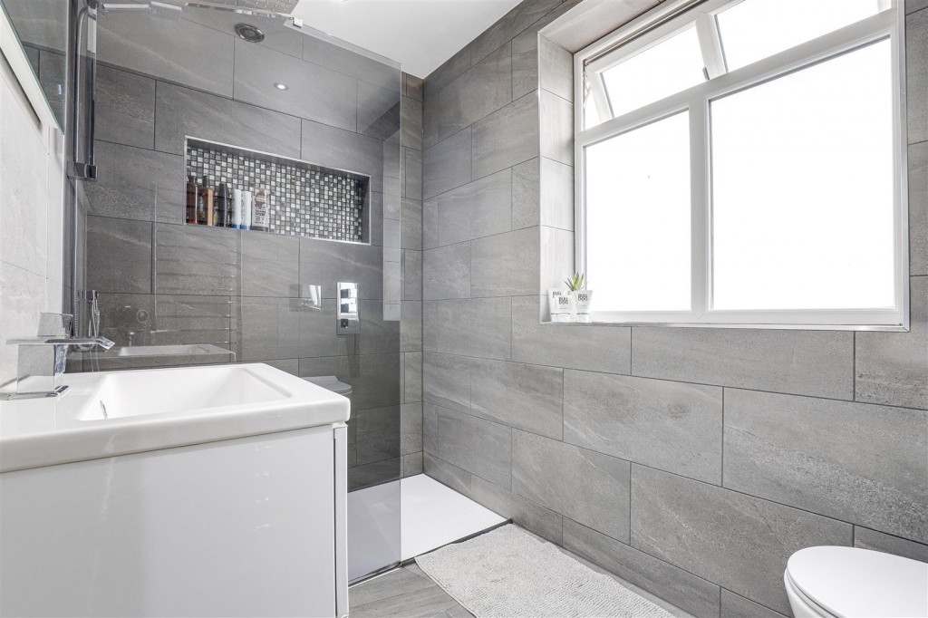 Marshall Hill Drive, Mapperley, Nottinghamshire, NG3 6FY