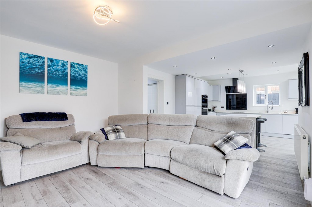 Marshall Hill Drive, Mapperley, Nottinghamshire, NG3 6FY