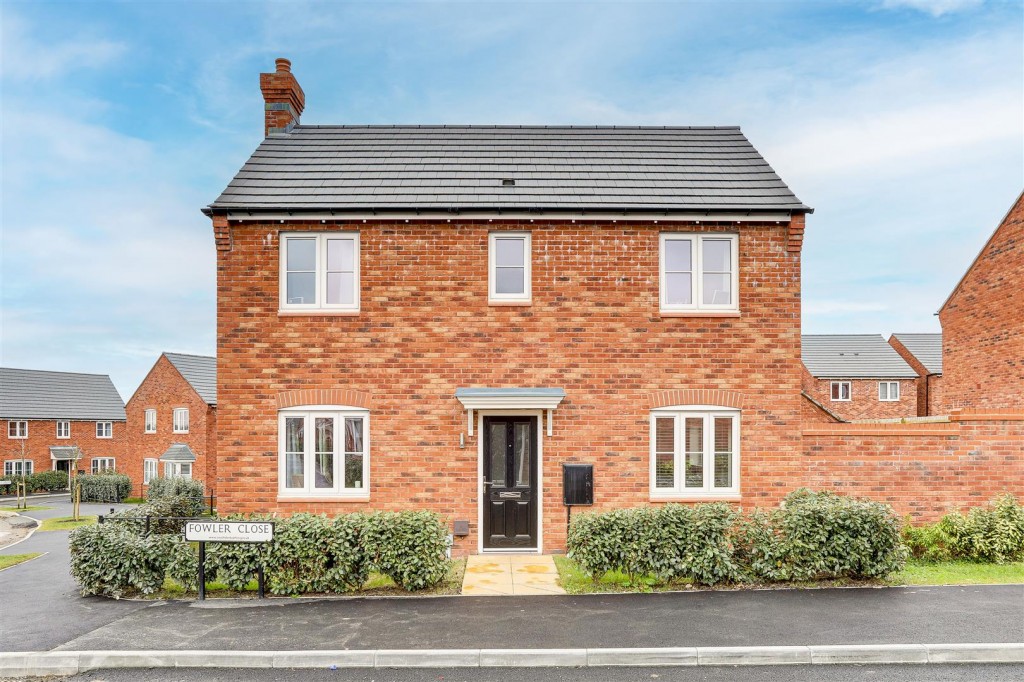 Fowler Close, Swadlincote, Derbyshire, DE11 7FX