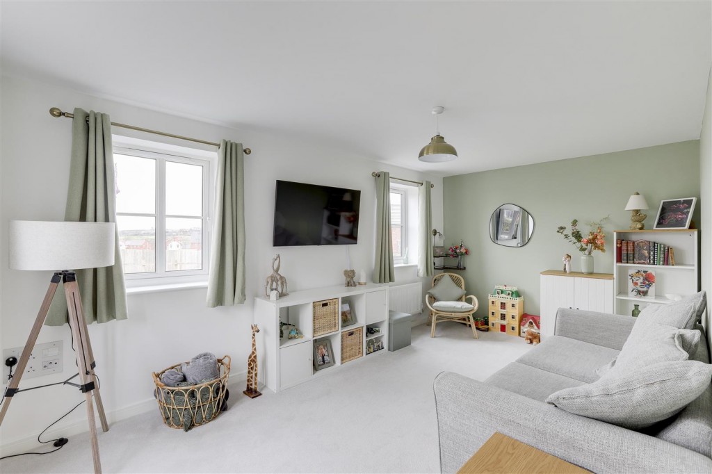 Fowler Close, Swadlincote, Derbyshire, DE11 7FX